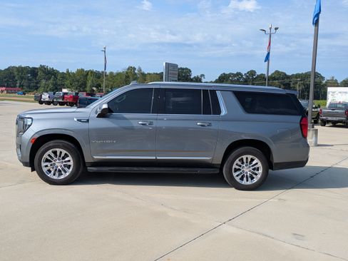 Used 2021 GMC Yukon XL SLT RWD image 5