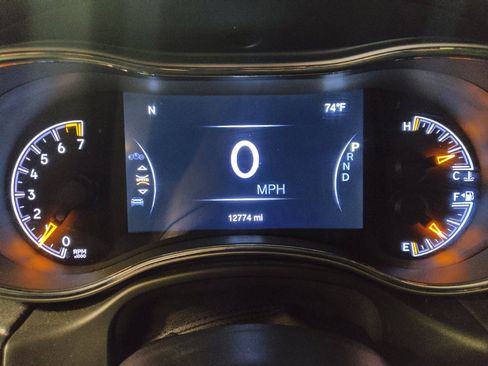 Used 2022 Jeep Grand Cherokee Limited RWD image 23