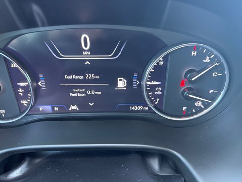 Used 2023 Buick Enclave Avenir w/ Avenir Technology Package FWD image 11
