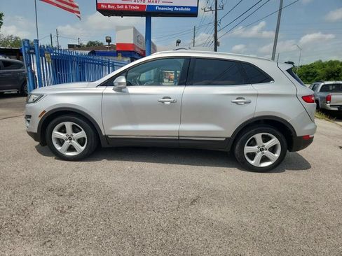 Used 2017 Lincoln MKC Premiere FWD image 32