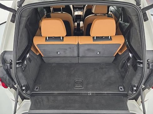 Certified 2022 BMW X7 xDrive40i w/ M Sport Package image 25