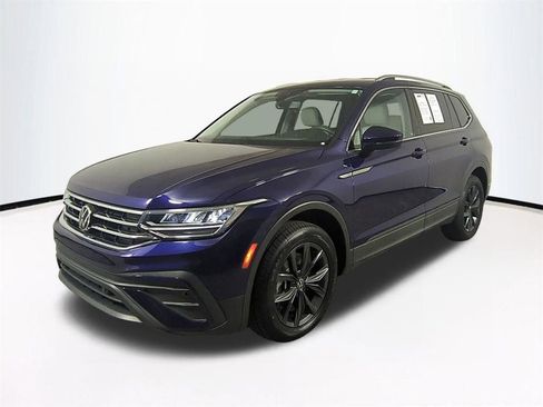 Used 2022 Volkswagen Tiguan SE AWD/4WD image 9
