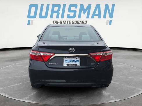 Used 2016 Toyota Camry SE image 5