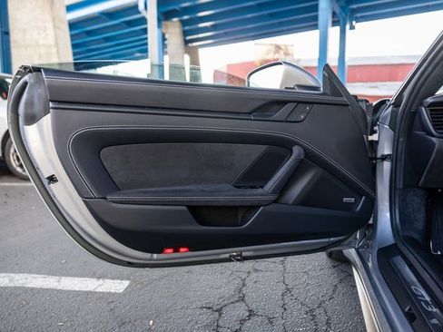 Used 2023 Porsche 911 GT3 image 40