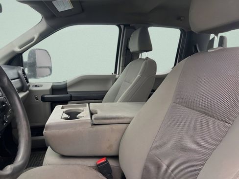 Used 2020 Ford F250 XL w/ Power Equipment Group image 18