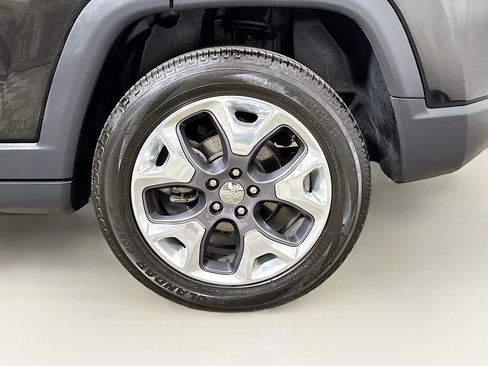 Used 2021 Jeep Compass Limited w/ Sun and Sound Group AWD/4WD image 28