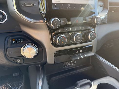 Used 2024 RAM 1500 Laramie image 14