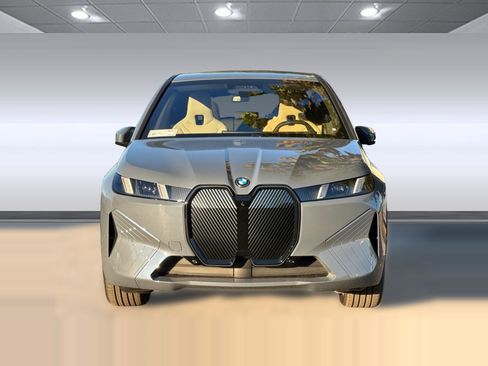 Used 2026 BMW iX xDrive45 image 6