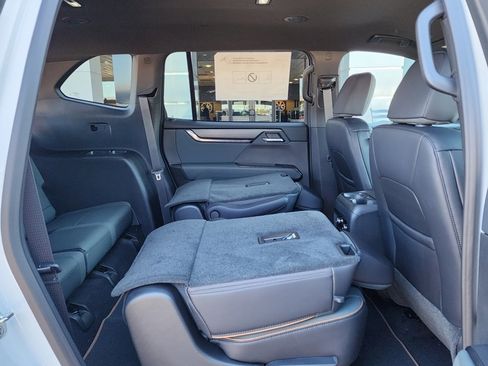 New 2026 GMC Acadia AT4 w/ Luxury Package image 49