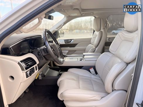 Used 2020 Lincoln Navigator L Reserve w/ Luxury Package image 9