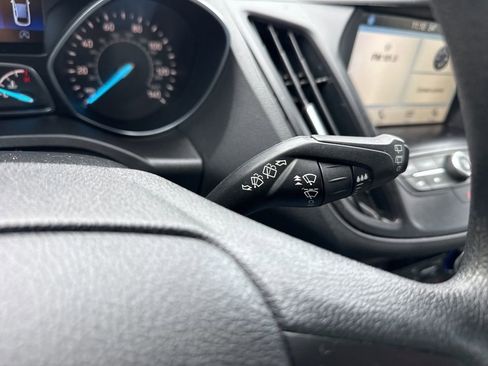 Used 2018 Ford Escape SE w/ SE Sync 3 Package FWD image 26