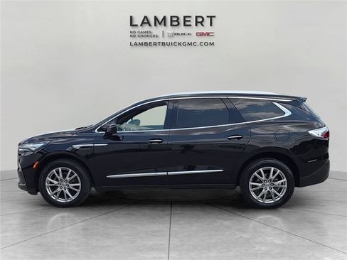 Used 2023 Buick Enclave Essence w/ Experience Buick Package AWD/4WD image 2