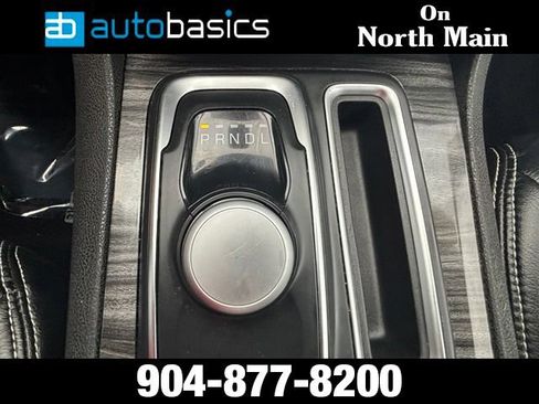 Used 2021 Chrysler 300 Touring w/ Chrome Appearance Package RWD image 38