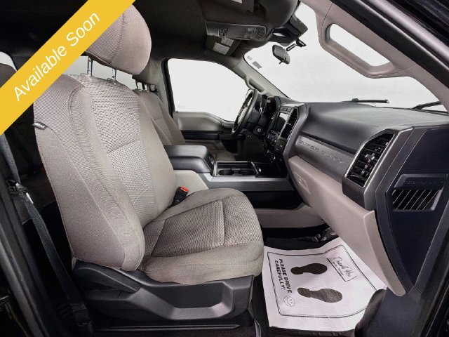 Used 2022 Ford F250 XLT w/ Black Appearance Package AWD/4WD image 27