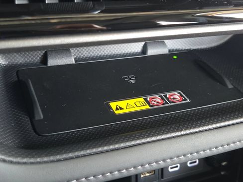 Used 2026 Toyota Highlander XLE AWD/4WD image 12