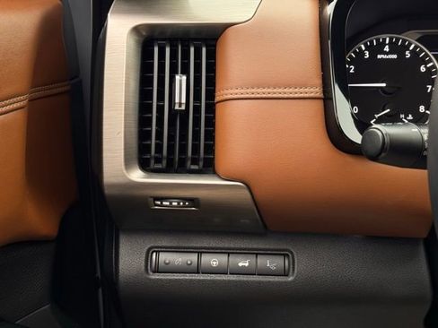 Used 2022 Nissan Pathfinder Platinum w/ Cargo Package image 13