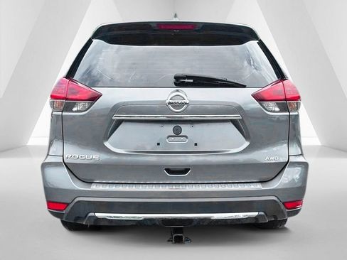 Used 2018 Nissan Rogue S AWD/4WD image 6
