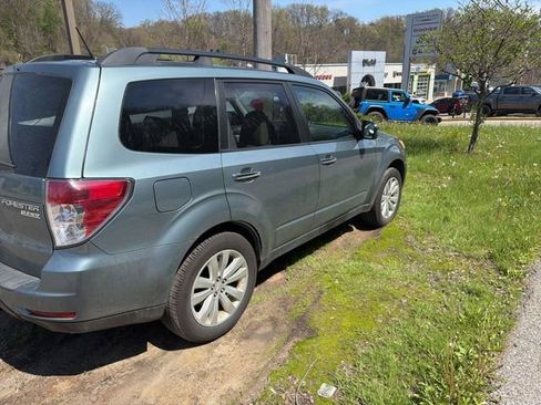 Used 2011 Subaru Forester 2.5X Premium w/ All-Weather Pkg AWD/4WD image 5