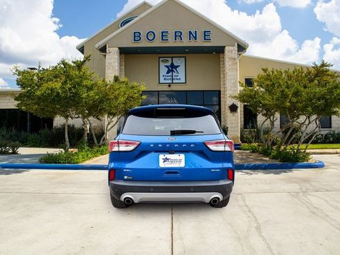 Used 2021 Ford Escape SEL w/ Technology Package image 4