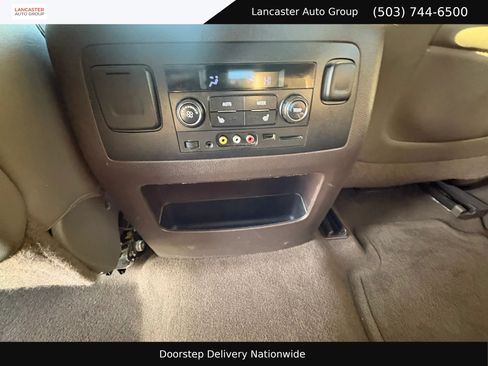 Used 2015 GMC Yukon Denali w/ Premium Package AWD/4WD image 17