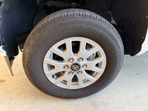 Used 2025 Toyota Tacoma SR5 RWD image 26