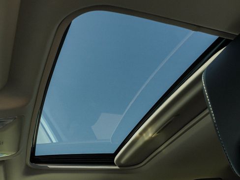 Certified 2025 Toyota RAV4 XLE Premium AWD/4WD image 24