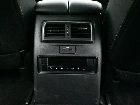 Used 2024 MAZDA CX-90 3.3 Turbo w/ Preferred Plus AWD/4WD image 27