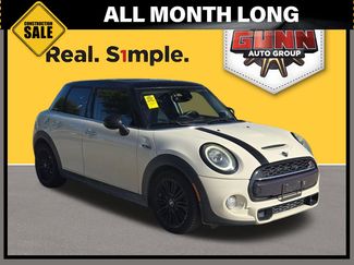 Used 2019 MINI Cooper S w/ Premium Package FWD video 1