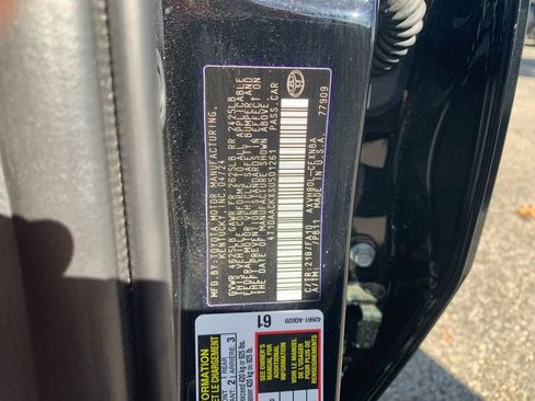 Used 2025 Toyota Camry LE w/ Convenience Package image 34