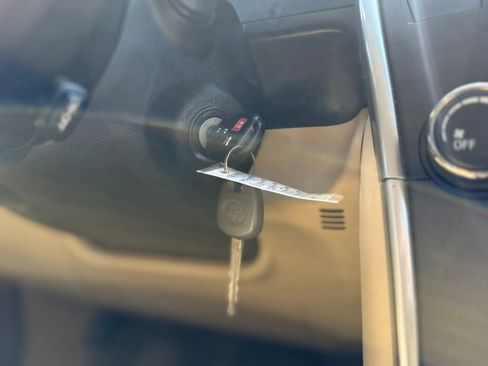 Used 2017 Toyota Camry LE image 15