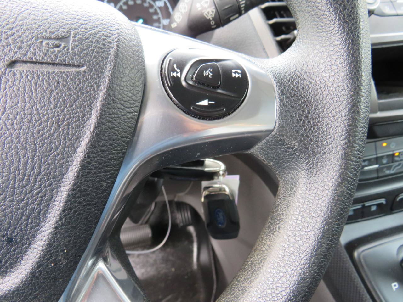 Used 2020 Ford Transit Connect XL FWD image 12