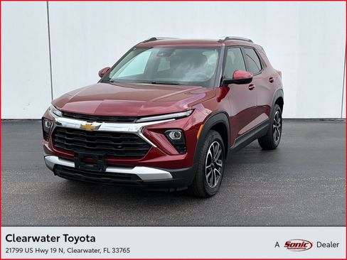 Used 2025 Chevrolet TrailBlazer LT FWD image 1