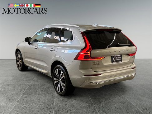 Certified 2023 Volvo XC60 B5 Plus w/ Climate Package image 5