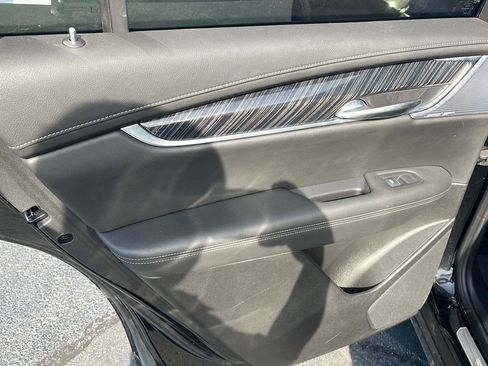 Used 2024 Cadillac XT6 Premium Luxury AWD/4WD image 25