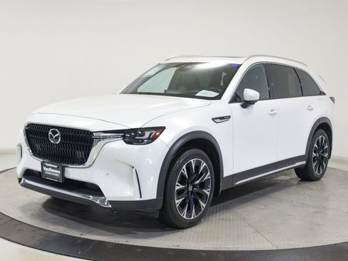 Used 2024 MAZDA CX-90 Plug-In Hybrid w/ Premium Plus AWD/4WD image 5