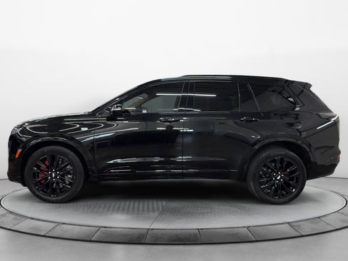 Used 2024 Cadillac XT6 Sport w/ LPO, ONYX Package AWD/4WD image 3