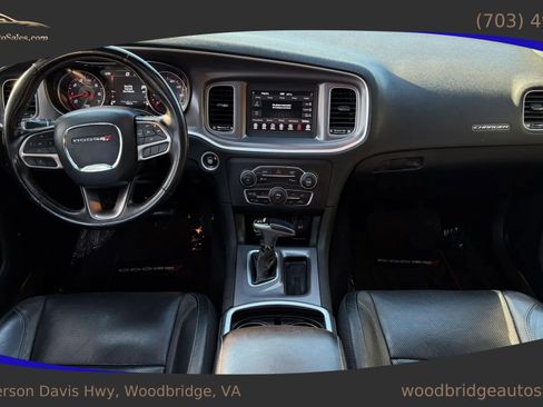Used 2020 Dodge Charger SXT w/ Leather Interior Group RWD image 26