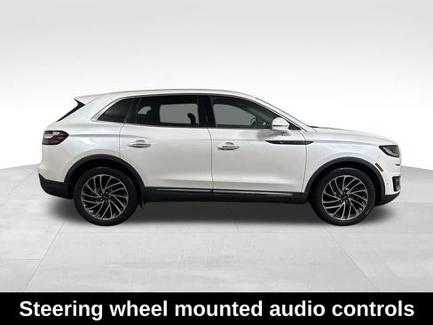 Used 2019 Lincoln Nautilus Reserve image 13