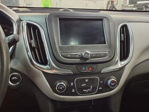 Certified 2022 Chevrolet Equinox LS w/ LS Convenience Package AWD/4WD image 14