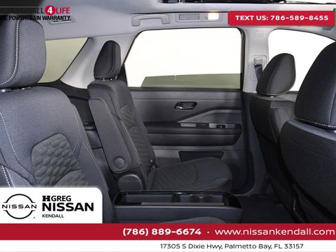 New 2024 Nissan Pathfinder SV w/ SV Premium Package image 27