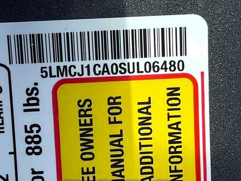 Used 2025 Lincoln Corsair FWD image 34