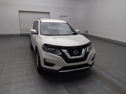 Used 2018 Nissan Rogue SV w/ Premium Package image 14