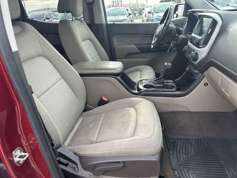 Used 2017 GMC Canyon SLE image 27