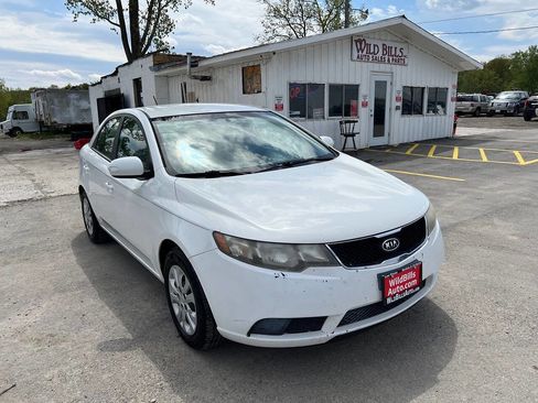 Used 2010 Kia Forte EX FWD image 4