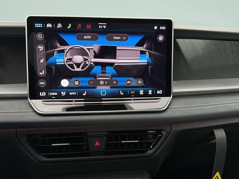 New 2026 Volkswagen Tiguan SE R-Line FWD image 20
