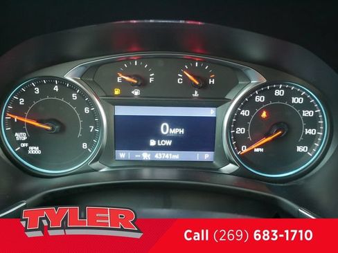 Used 2023 Chevrolet Equinox RS w/ RS Leather Package AWD/4WD image 44