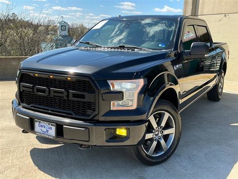 Used 2015 Ford F150 Lariat w/ Equipment Group 502A Luxury image 2