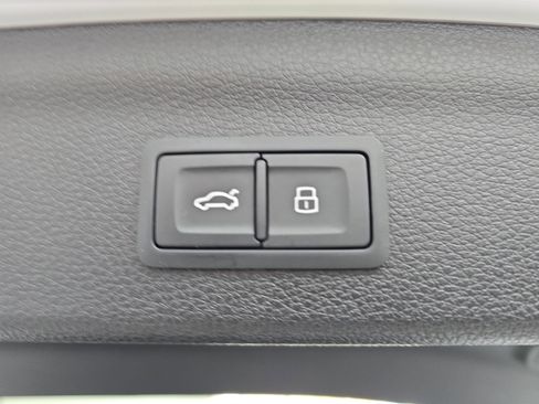 Used 2021 Audi Q3 2.0T Premium image 13