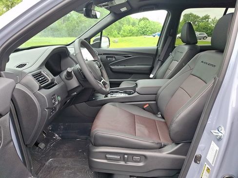 New 2026 Honda Ridgeline Black Edition image 7