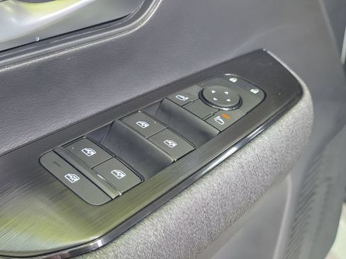 New 2026 Nissan Kicks SV w/ Cold Weather Package FWD image 13